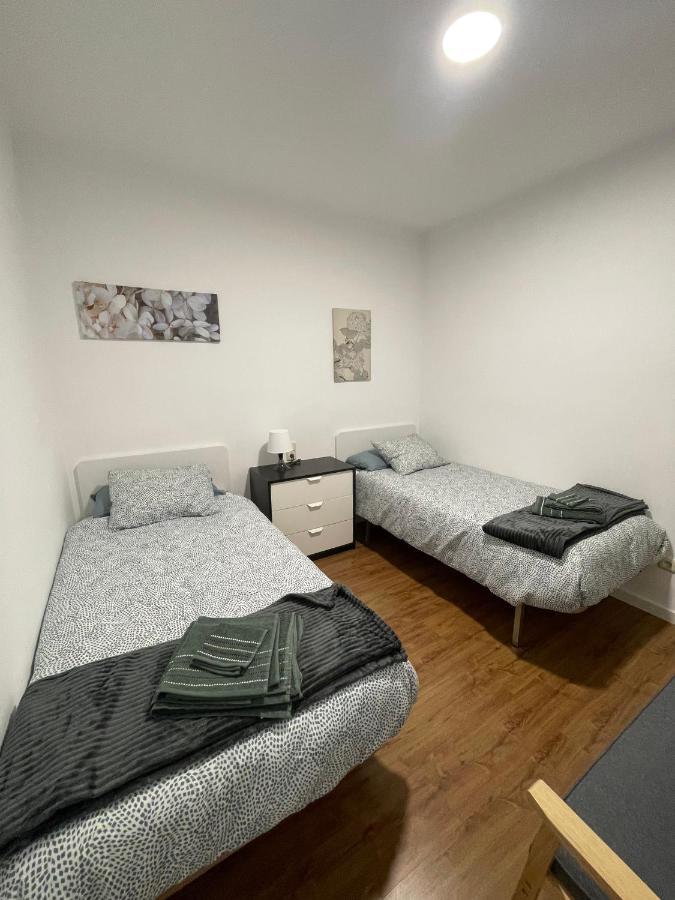 Apartamento Centrico En Berga - Alברגה מראה חיצוני תמונה
