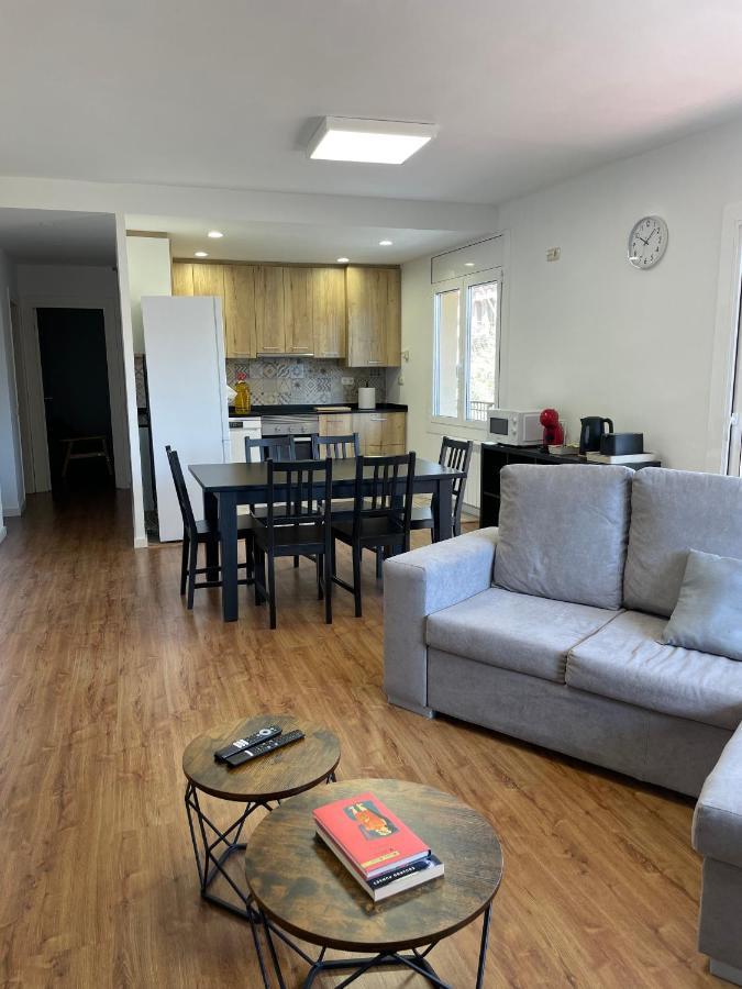 Apartamento Centrico En Berga - Alברגה מראה חיצוני תמונה